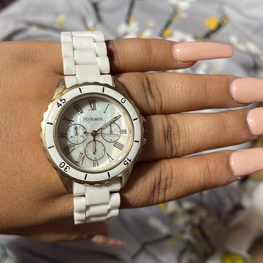 Style and co watch needs battery